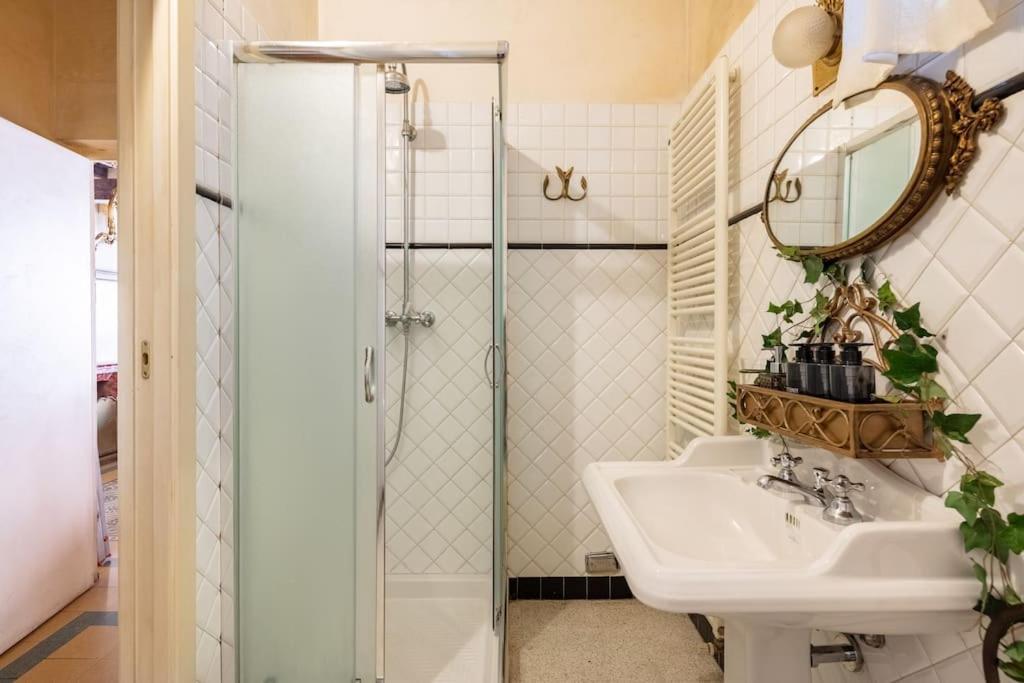 Central Elegant Apartment - Liberty House โบโลญญา ภายนอก รูปภาพ